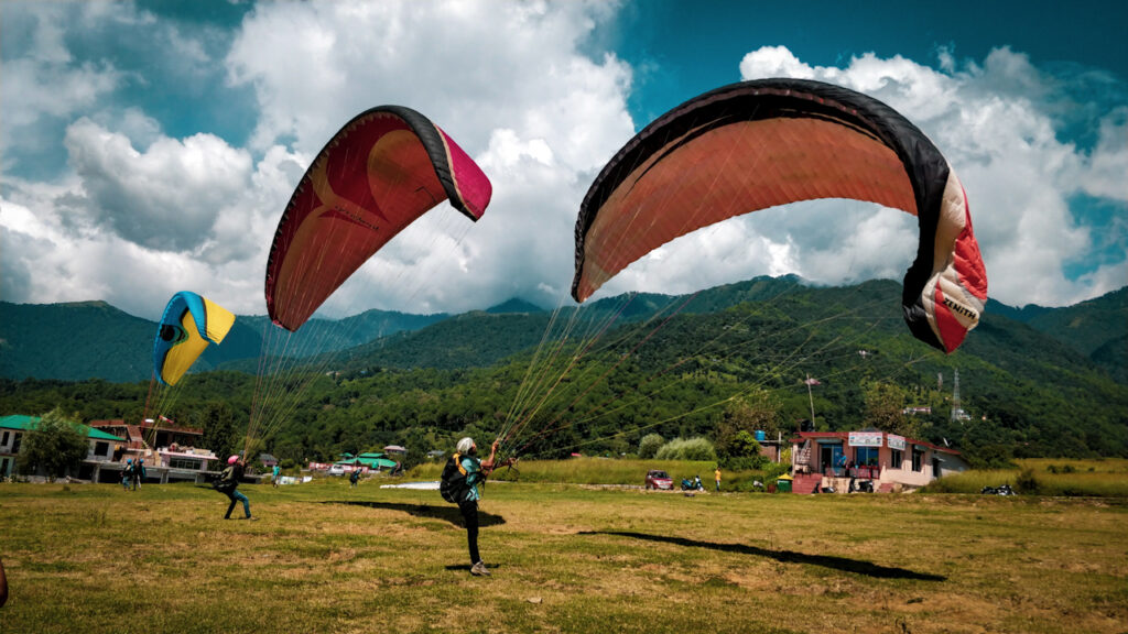 Paragliding Escape - Stay photo